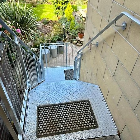 The Retreat, Luxury Studio Apartment In Bath With Parking Екстер'єр фото