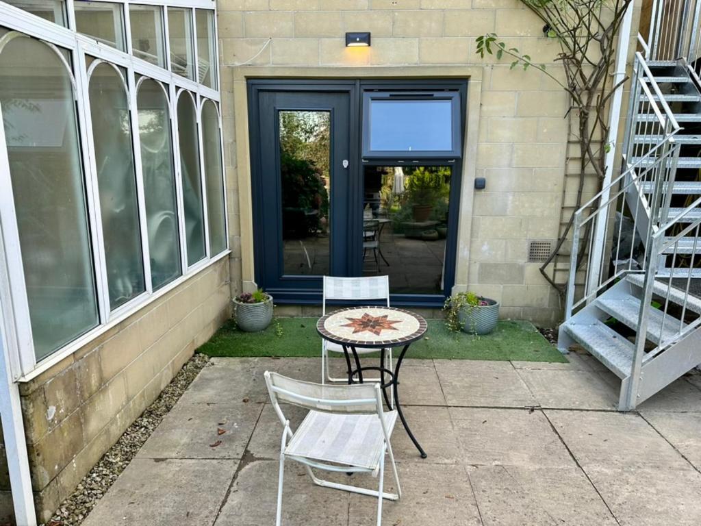 The Retreat, Luxury Studio Apartment In Bath With Parking Екстер'єр фото