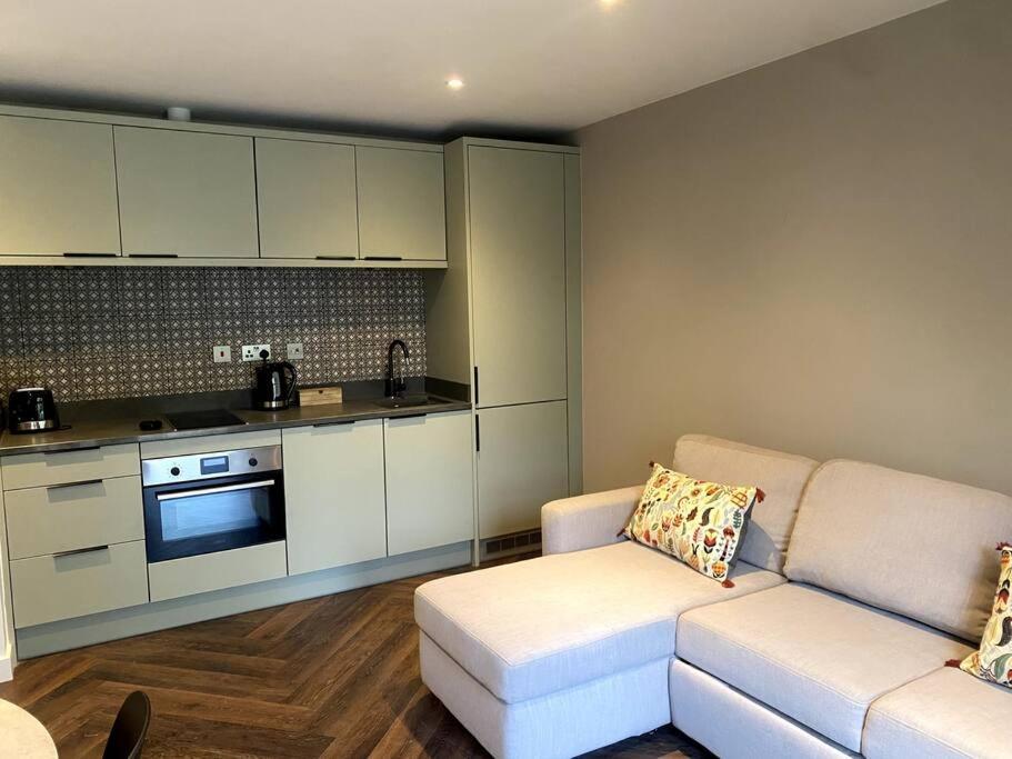 The Retreat, Luxury Studio Apartment In Bath With Parking Екстер'єр фото
