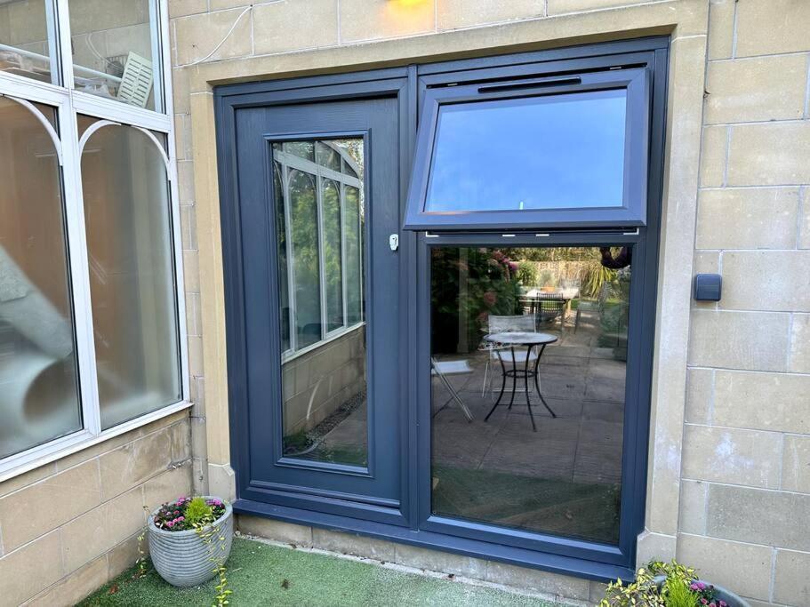 The Retreat, Luxury Studio Apartment In Bath With Parking Екстер'єр фото